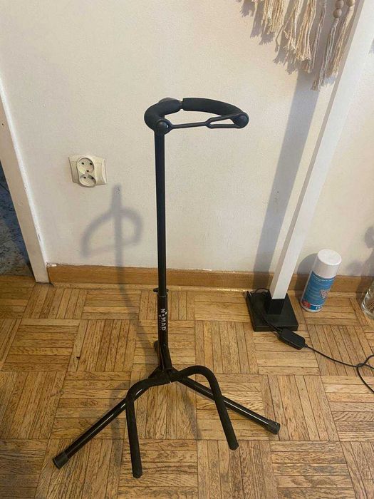 Stojak pod Gitarę