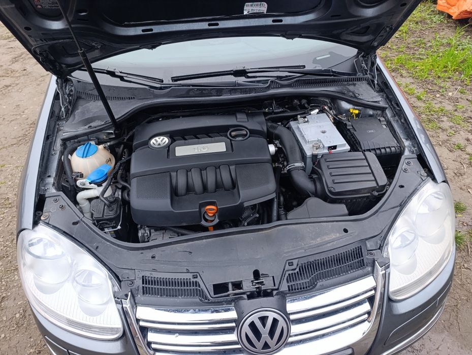 Продам джету       .