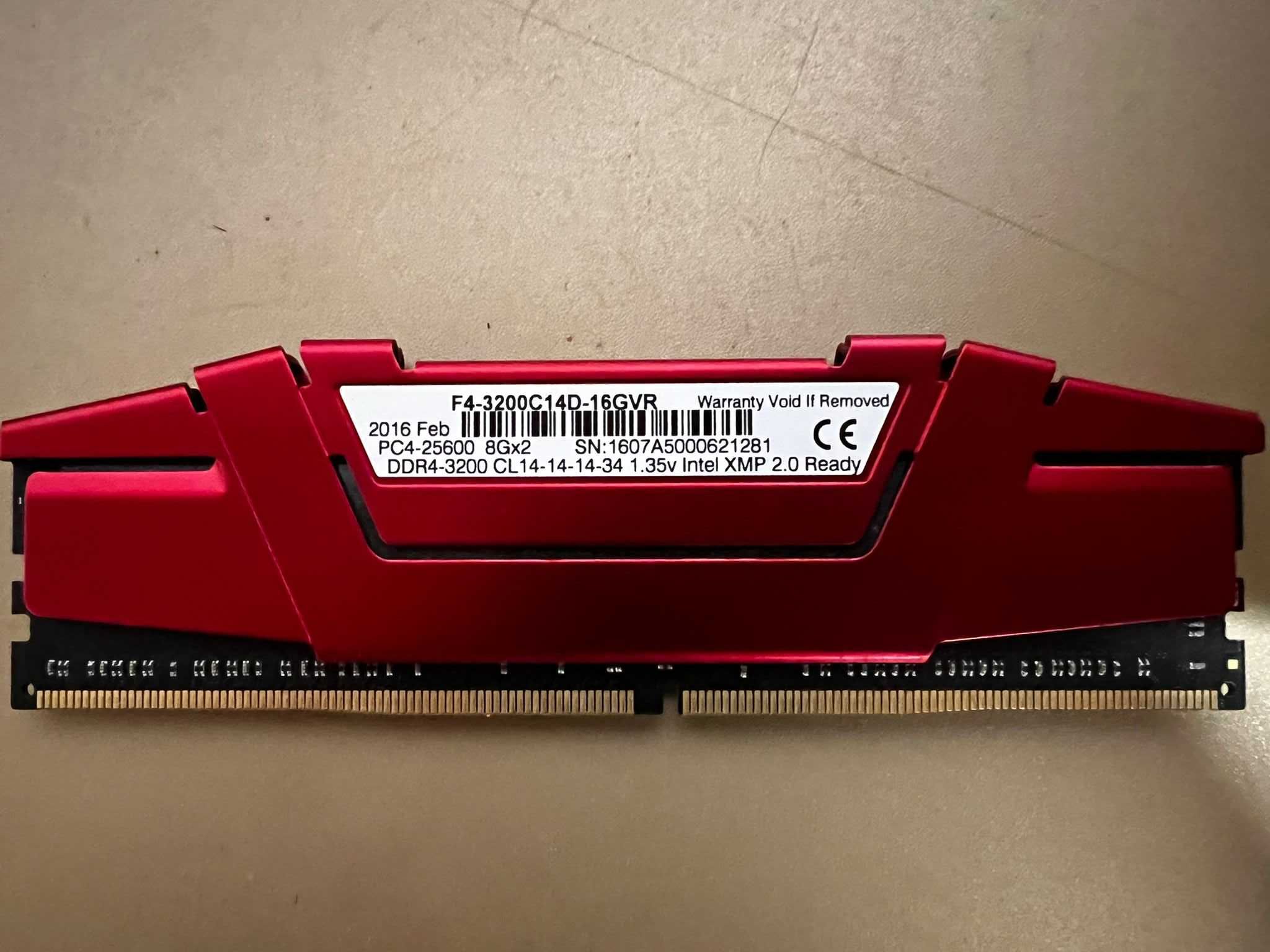 Memória RAM G.SKILL Ripjaws V 16GB (2x8GB) DDR4-3200MHz CL14 Vermelha