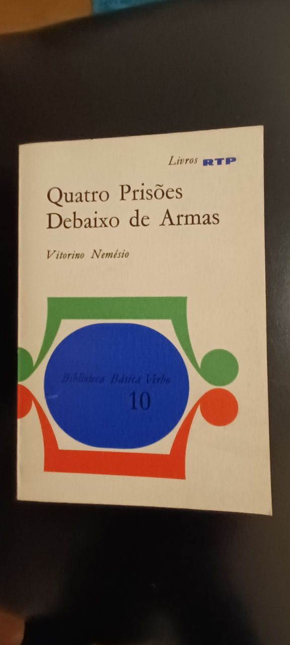 Quatro Prisões Debaixo de Armas