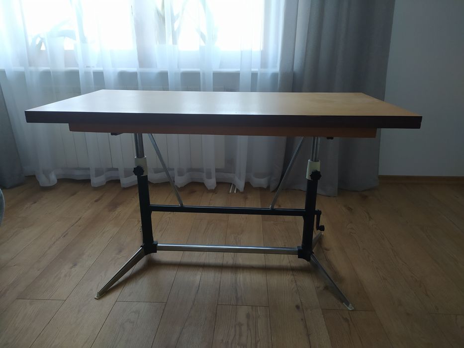 Sprzedam rozkładany stół