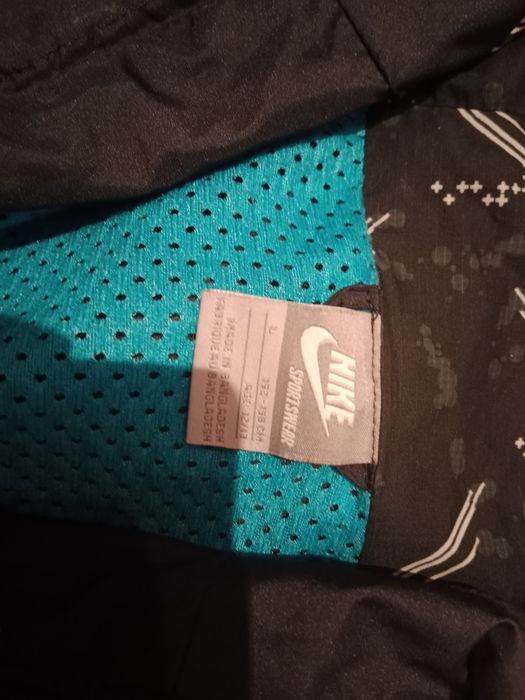 Kurtka Nike rozmiar 152 158