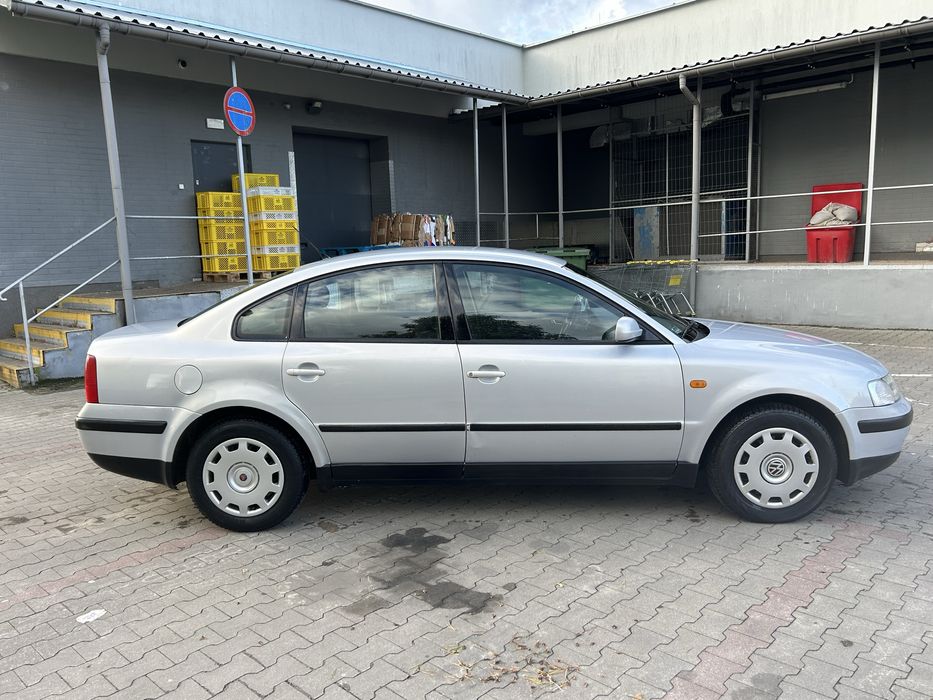 Vw Passat B5 1.9 tdi 110km zwykla pompa 1998r z hakiem