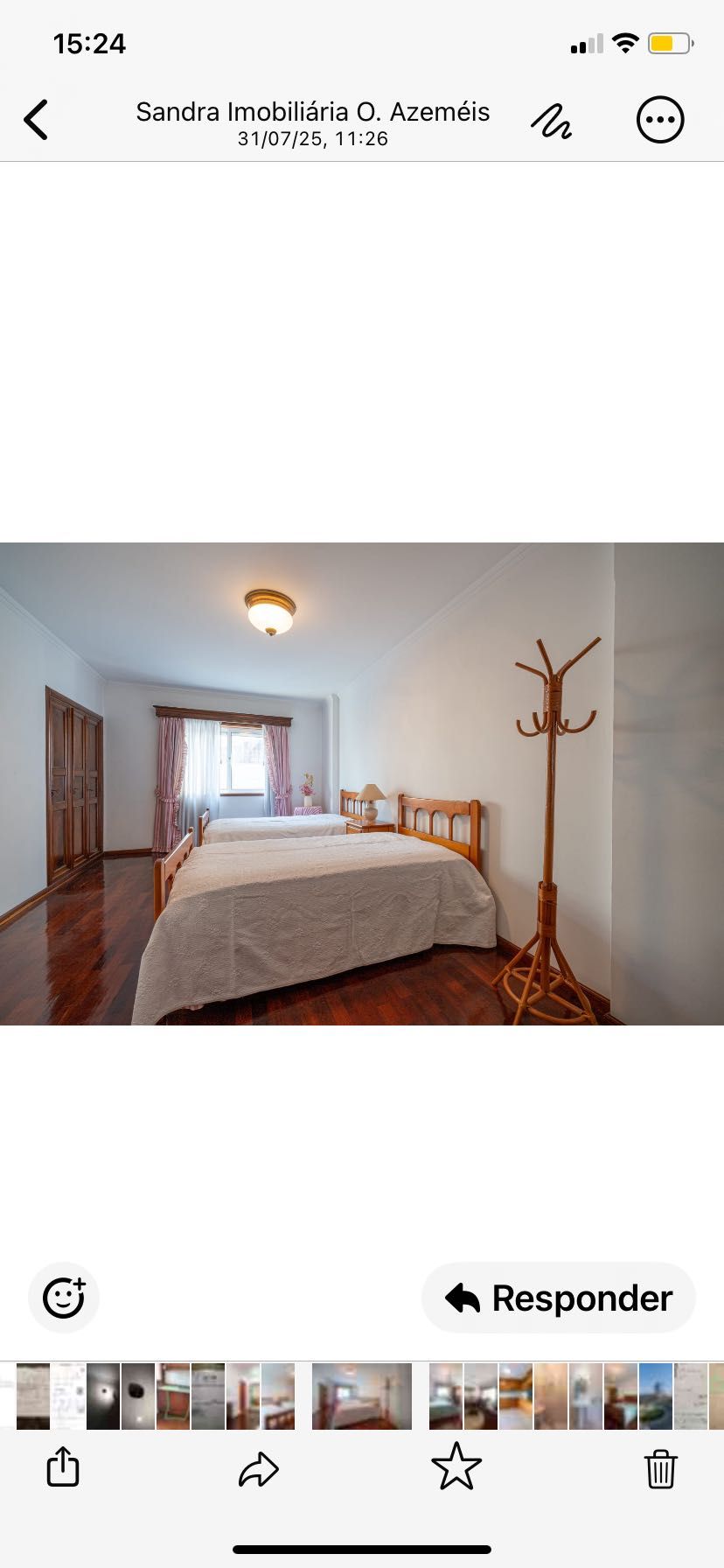Mobília de quarto com duas camas
