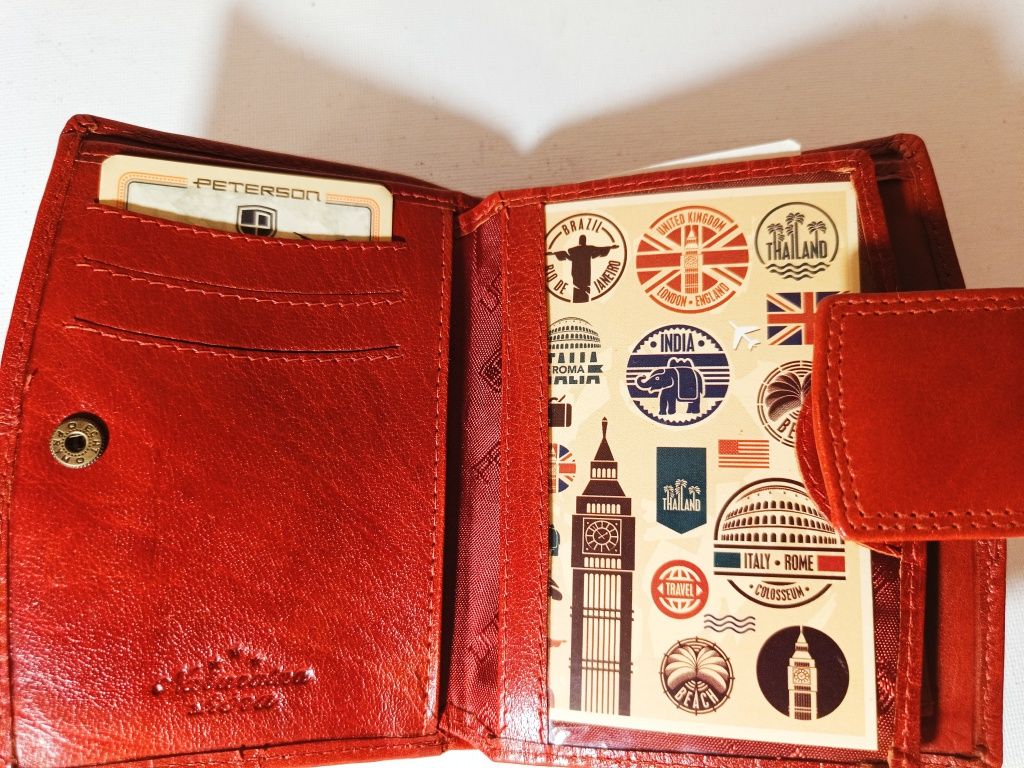 Skórzany portfel damski Peterson czerwony