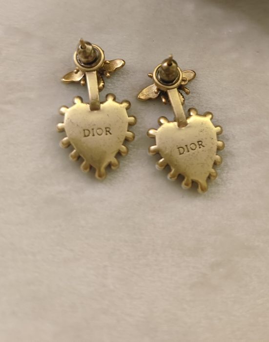 Kolczyki z muszkami i sercami  w stylu Dior
