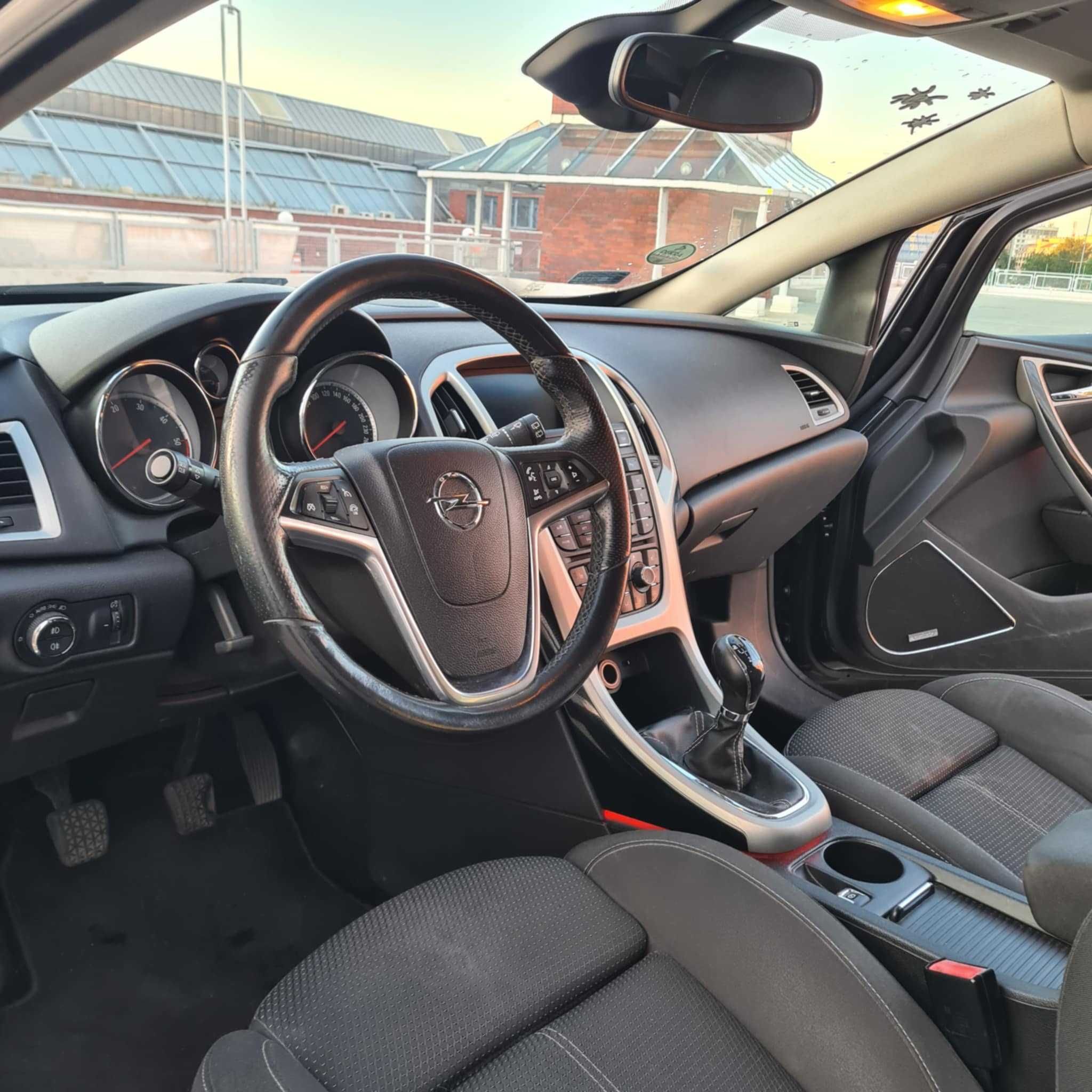 Opel Astra J 2.0 GTC 202KM DIESEL