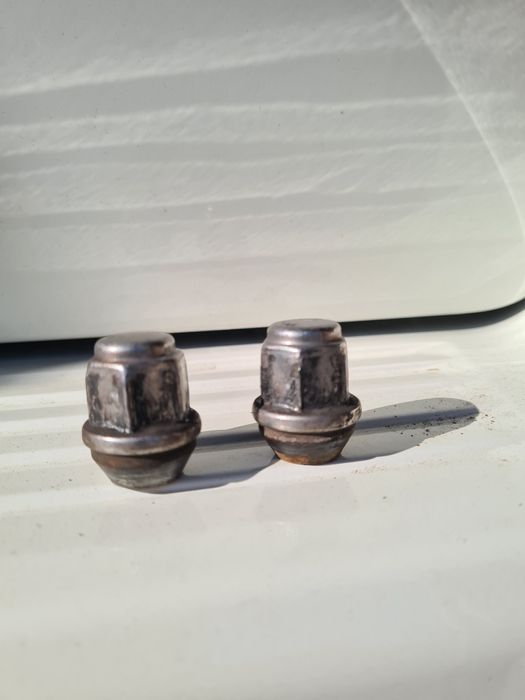 Nakrętki kół freemont journey