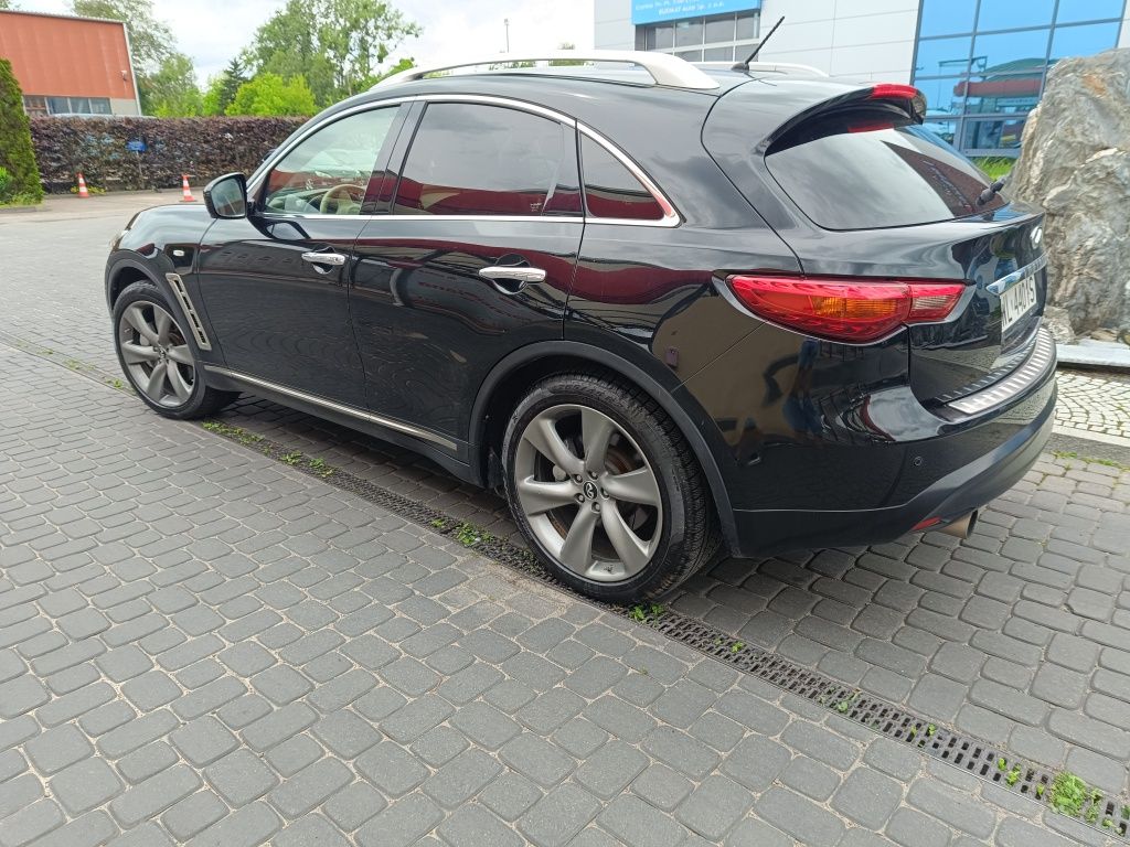 Infiniti FX50 390 KM Stan bardzo dobry