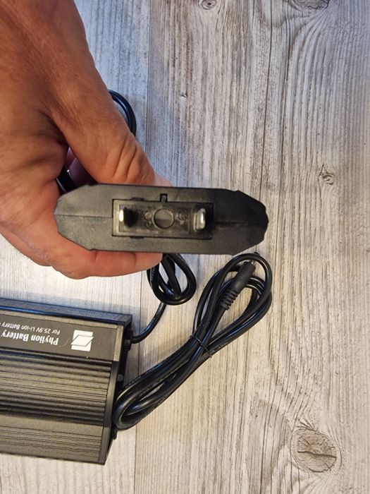 Ładowarka Phylion Battery 25,9V Li-ion