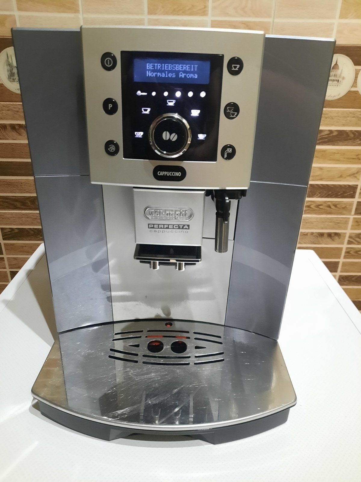 Продам кофемашину Delonghi Perfecta Cappuccino привезену з Німеччини