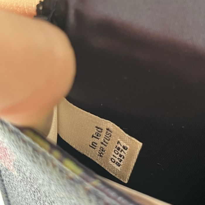 Клатч Ted Baker з квітковим принтом