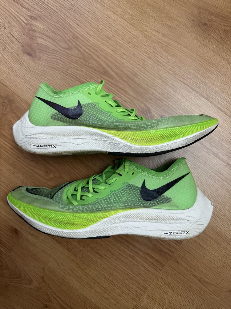 Бігові кросівки Nike ZoomX Vaporfly Next 44 р
