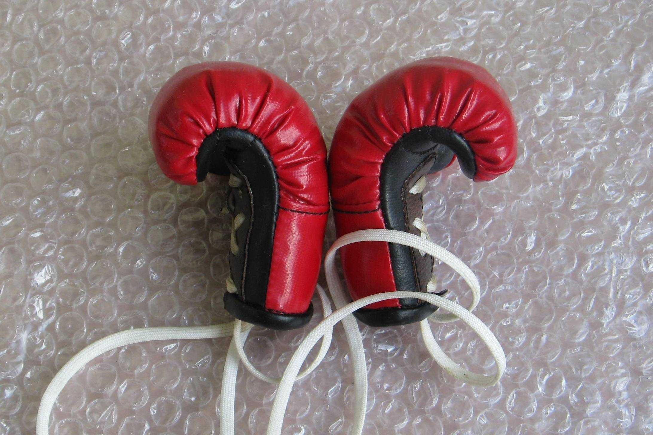 Сувенир - Перчатки боксёрские, кожаные (красные) НОВЫЕ
