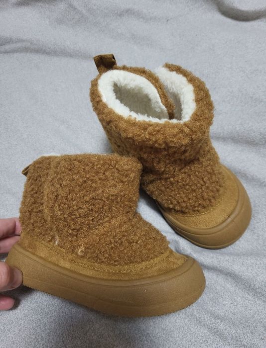 Дитячі уги, зимові чоботи