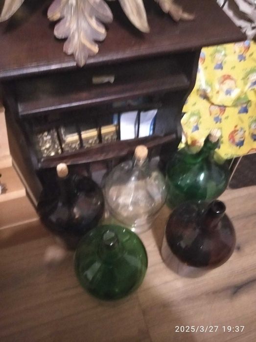 Garrafões decorativos ou de utilização doméstica