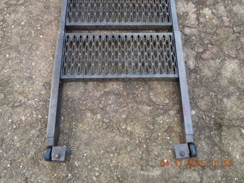 schodki rozkładane wysuwane drabinka ocynkowane samochód dostawczy