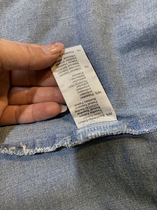 Джинсовий піджак , куртка з вишивкою