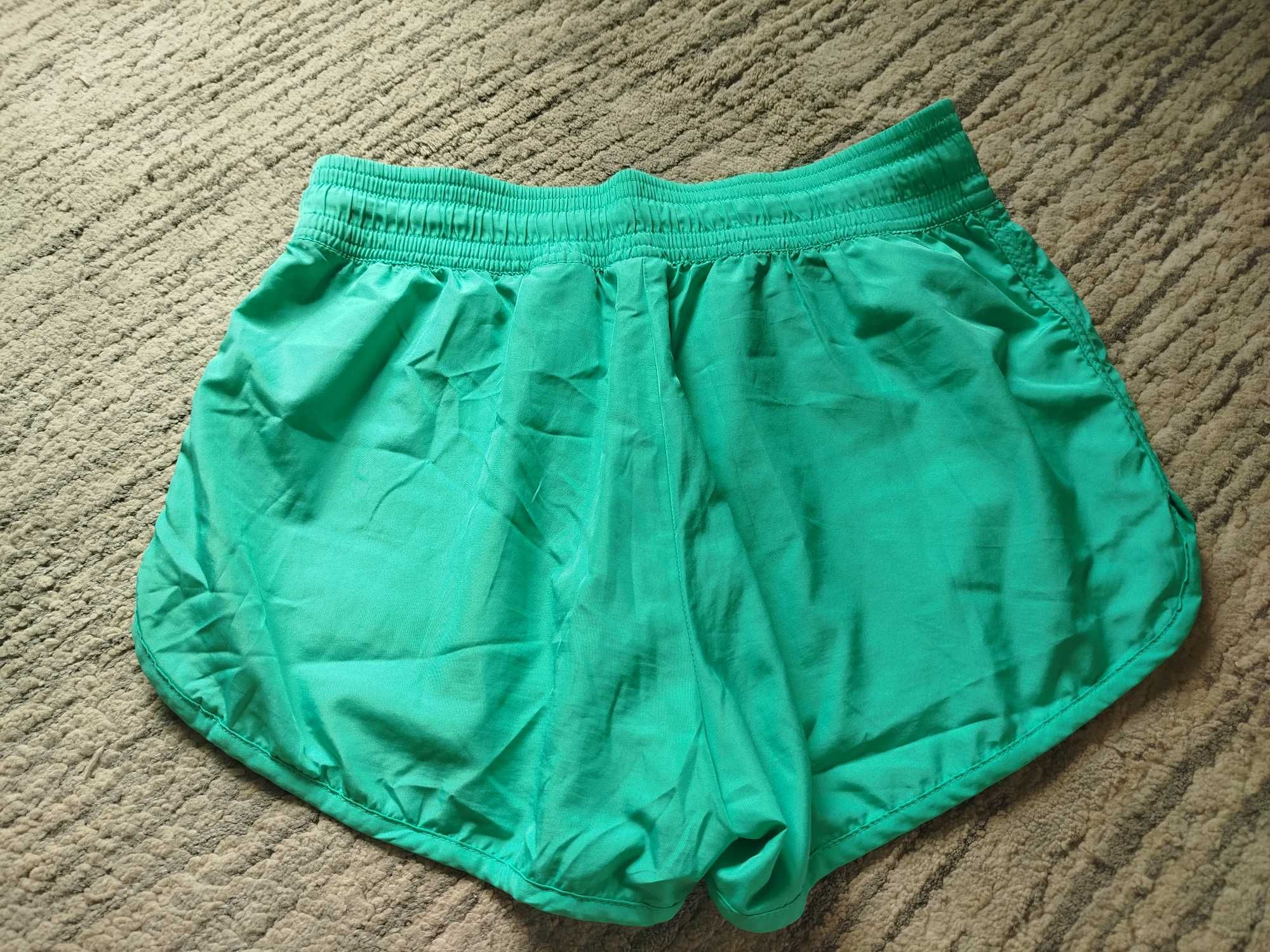 Spodenki sportowe 36