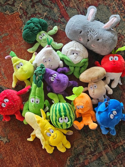 Pluszaki warzywa i owoce. Zestaw 13 przemiłych zabawek dla dzieci.