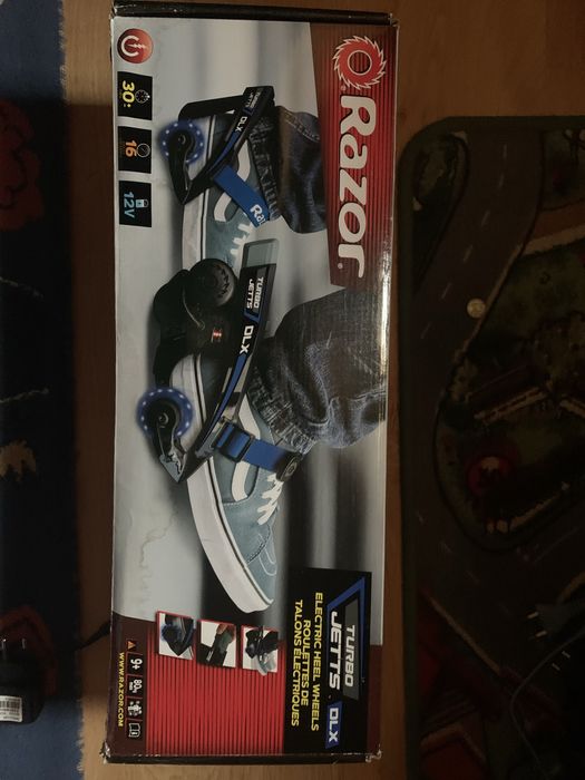 Rolki elektryczne Razor turbo jetts dlx