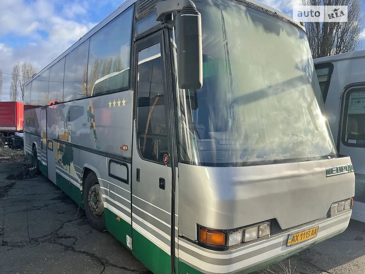 Neoplan  N  316 SHD