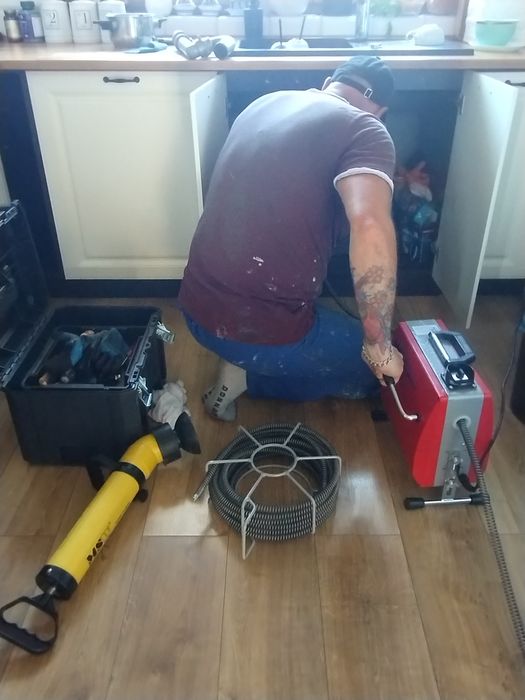 Udrażnianie przepychanie rur podłączenie pralki zmywarki