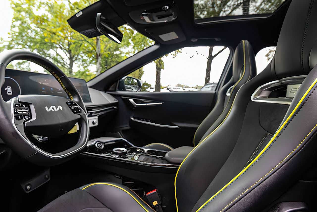 Kia EV6 GT   2024