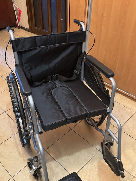 Продам инвалидное кресло новое