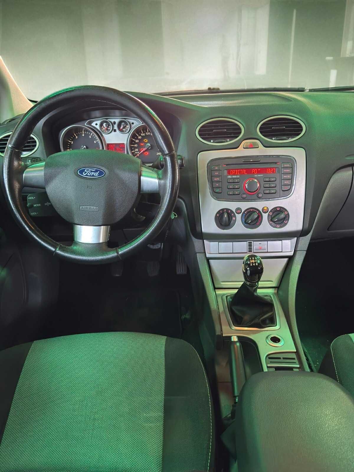 Ford Focus sw baixa quilometragem