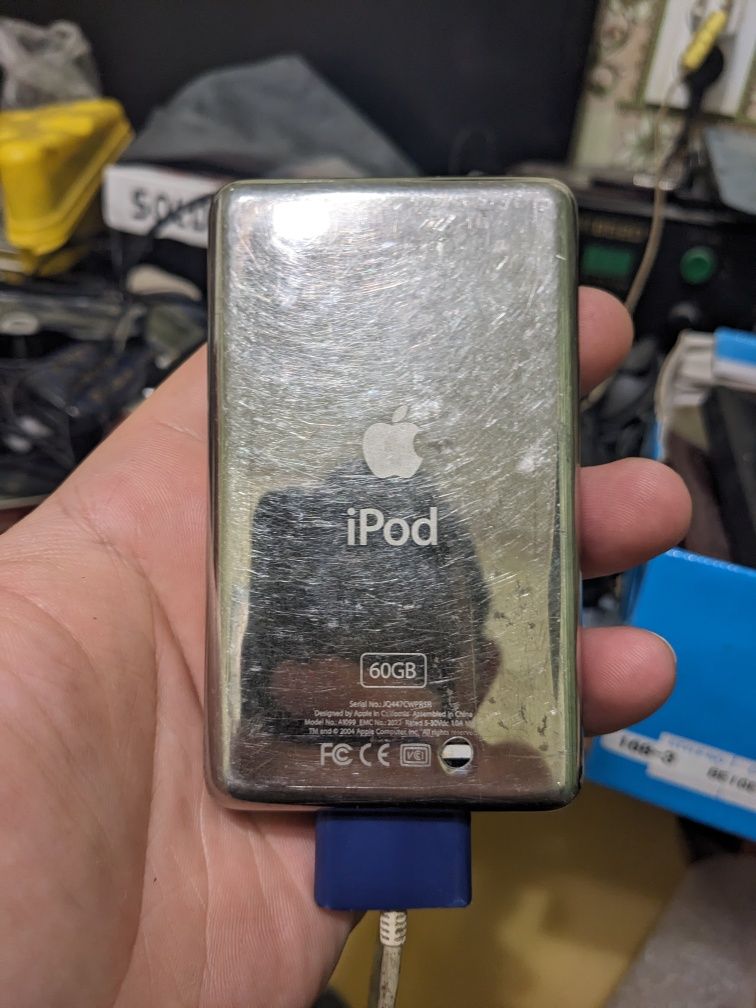 Продам ipod classic 4 60gb