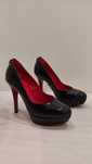 Sapatos em pele e exterior verniz preto