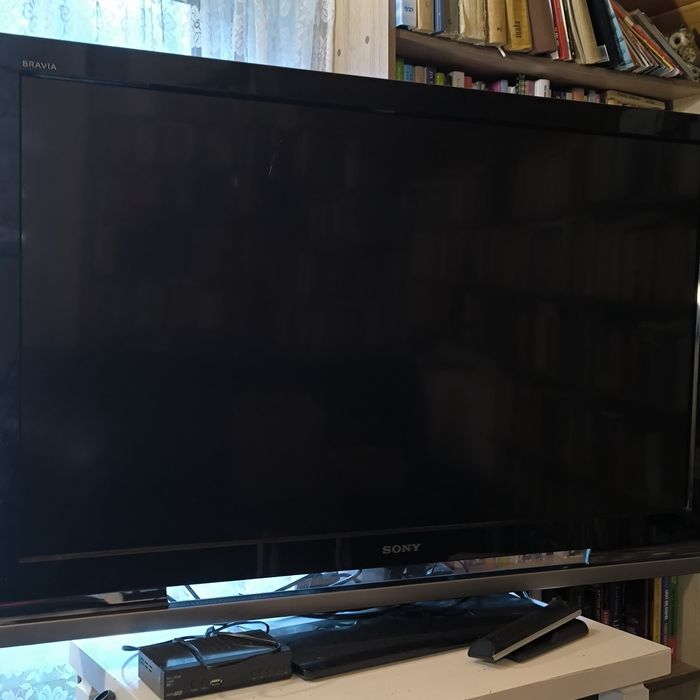 Telewizor Sony z dekoderem, idealny obraz, bodaj 48 cali