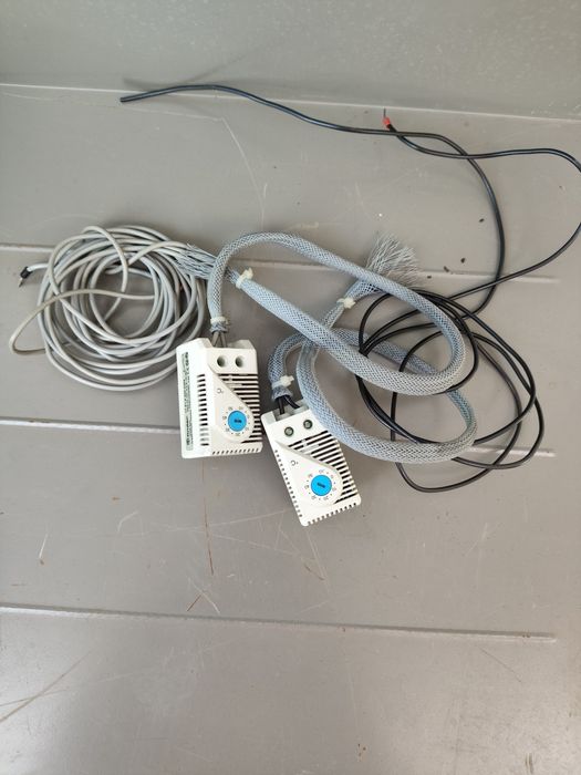 2 termostatos usados em bom estado
