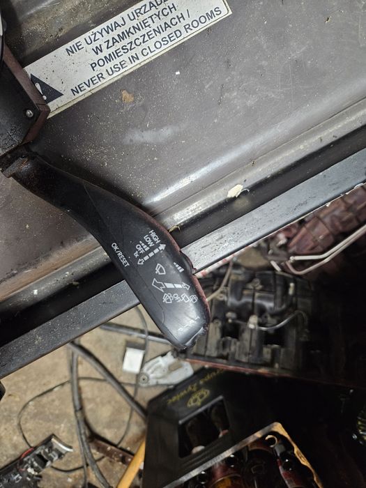 Manetki przełącznik zwijak tasma vw, polo, t5, skoda