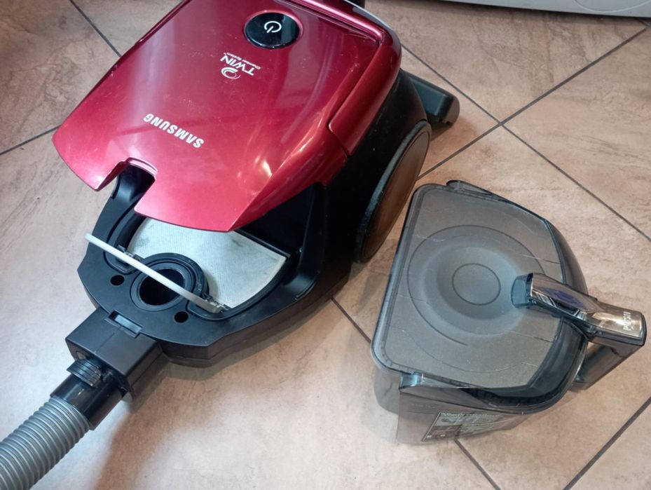Odkurzacz bezworkowy Samsung 1500W