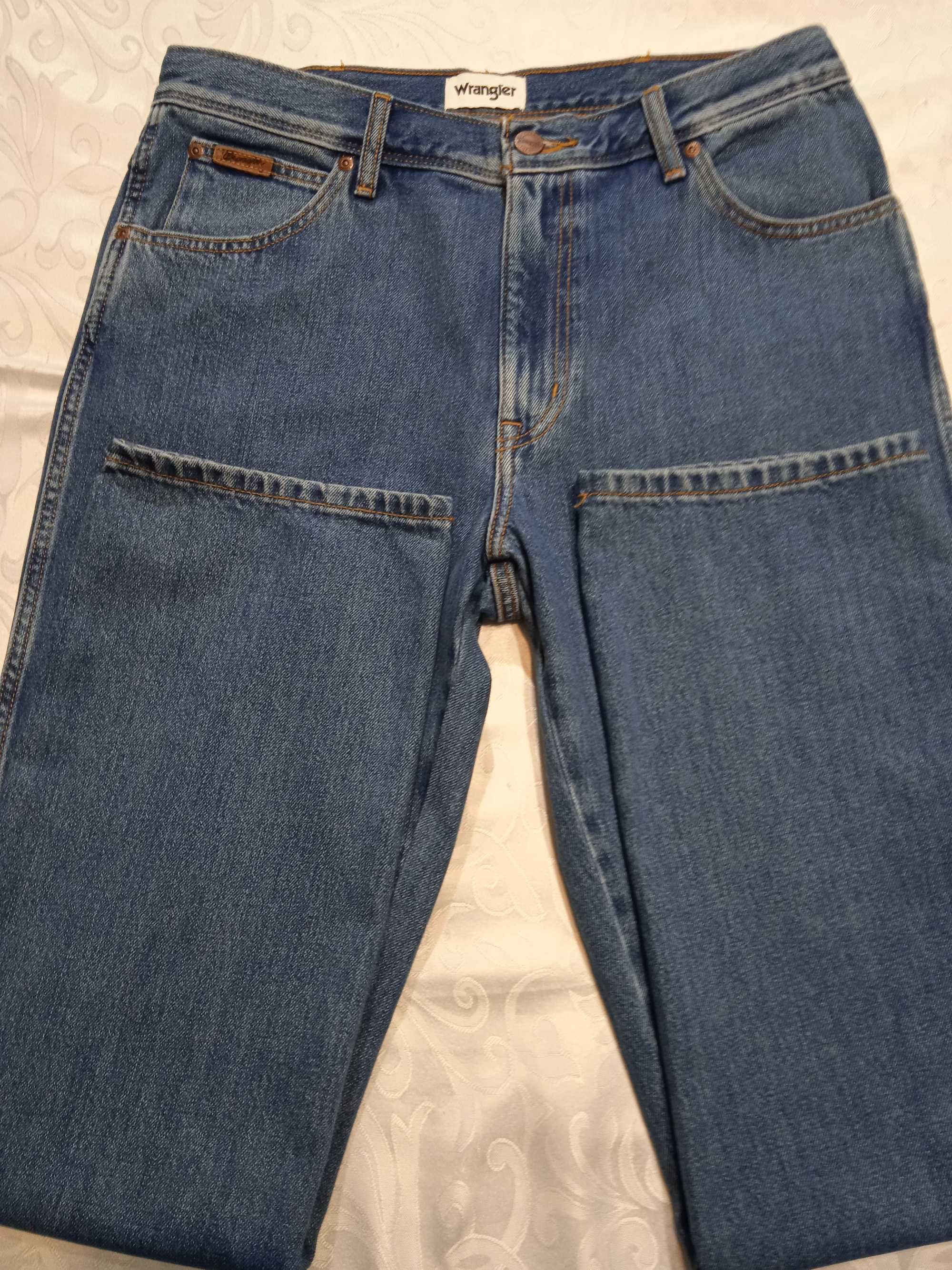 Wrangler Texas 821 Authentic Straight spodnie jeansy W34 L32