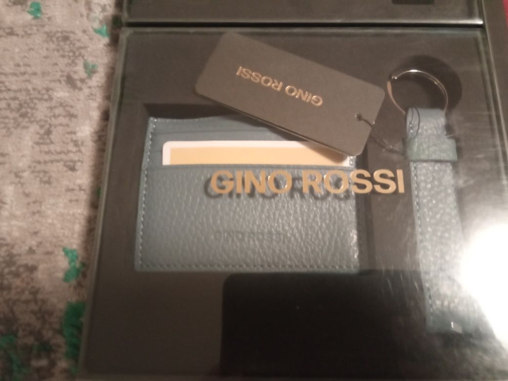 Niebieskie etui na karty brelok na klucze Gino Rossi