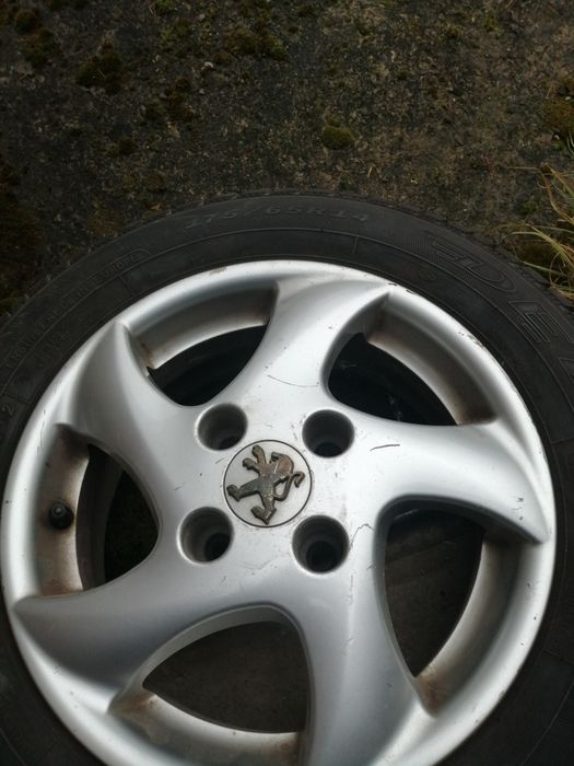 Sprzedam opony zimowe z alufelgami