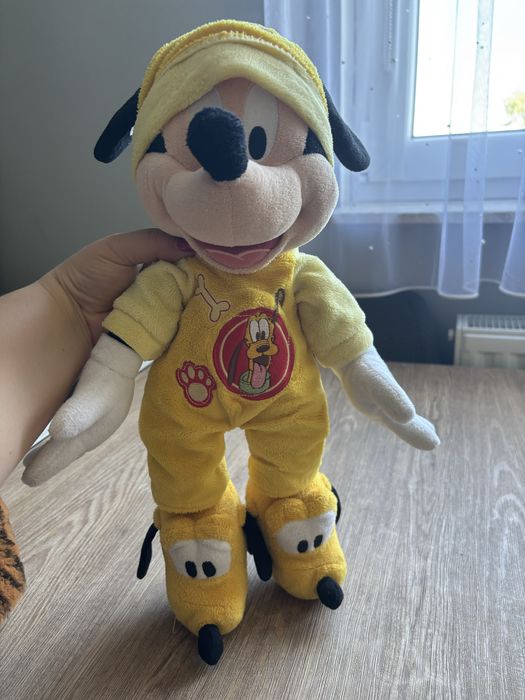 Myszka Miki w piżamie pluto