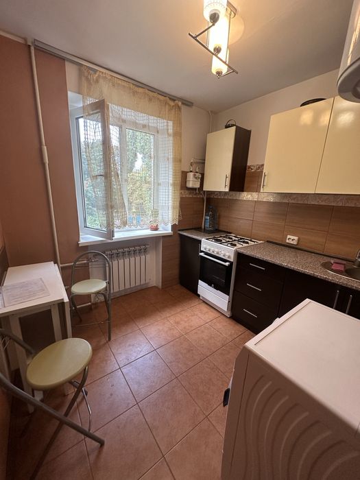 Сдам 2-ную кварт р-н Черемушки ул Ген Петрова / ул Ивана и Юрия Лип