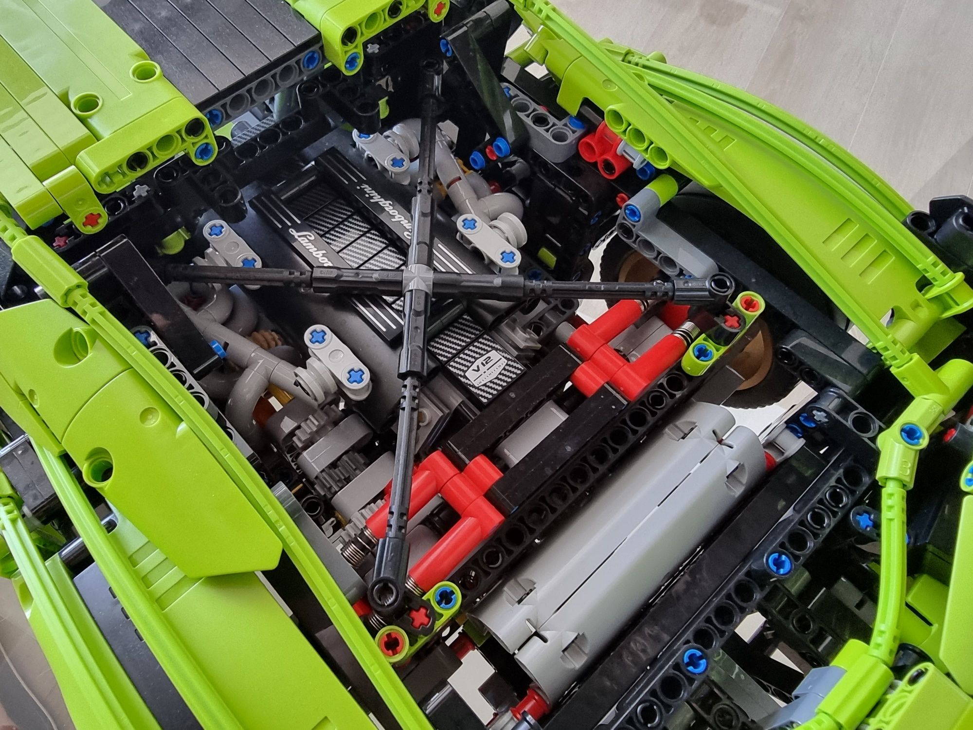 Lego Technic Lamborghini Sian FKP37 42115