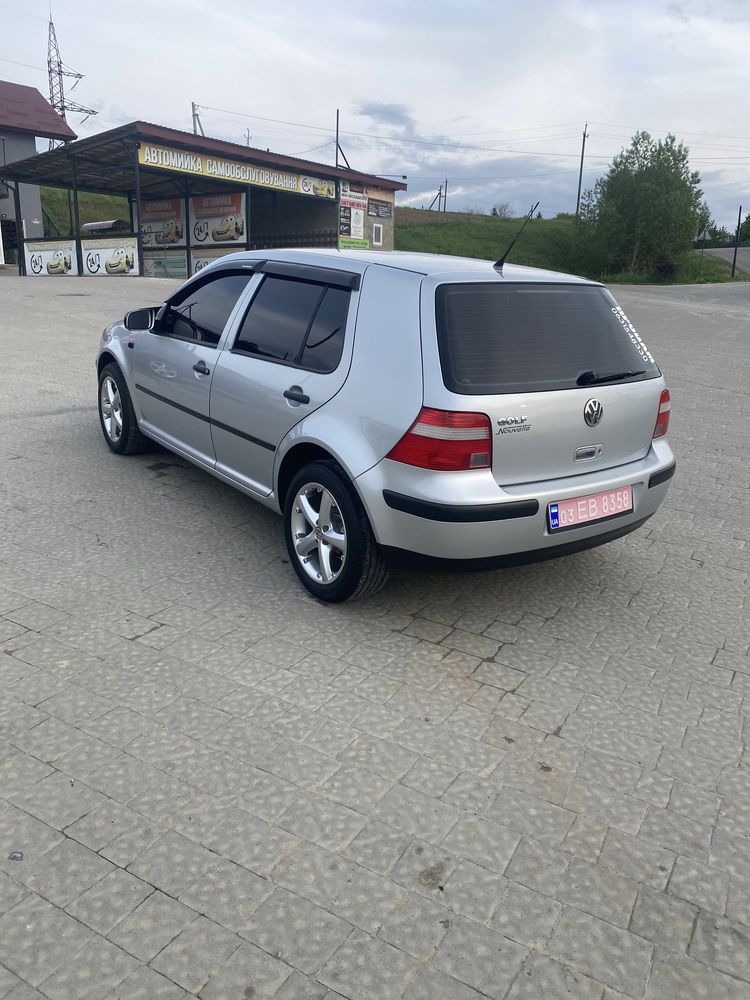 Volkswagen golf ldeal 1.4