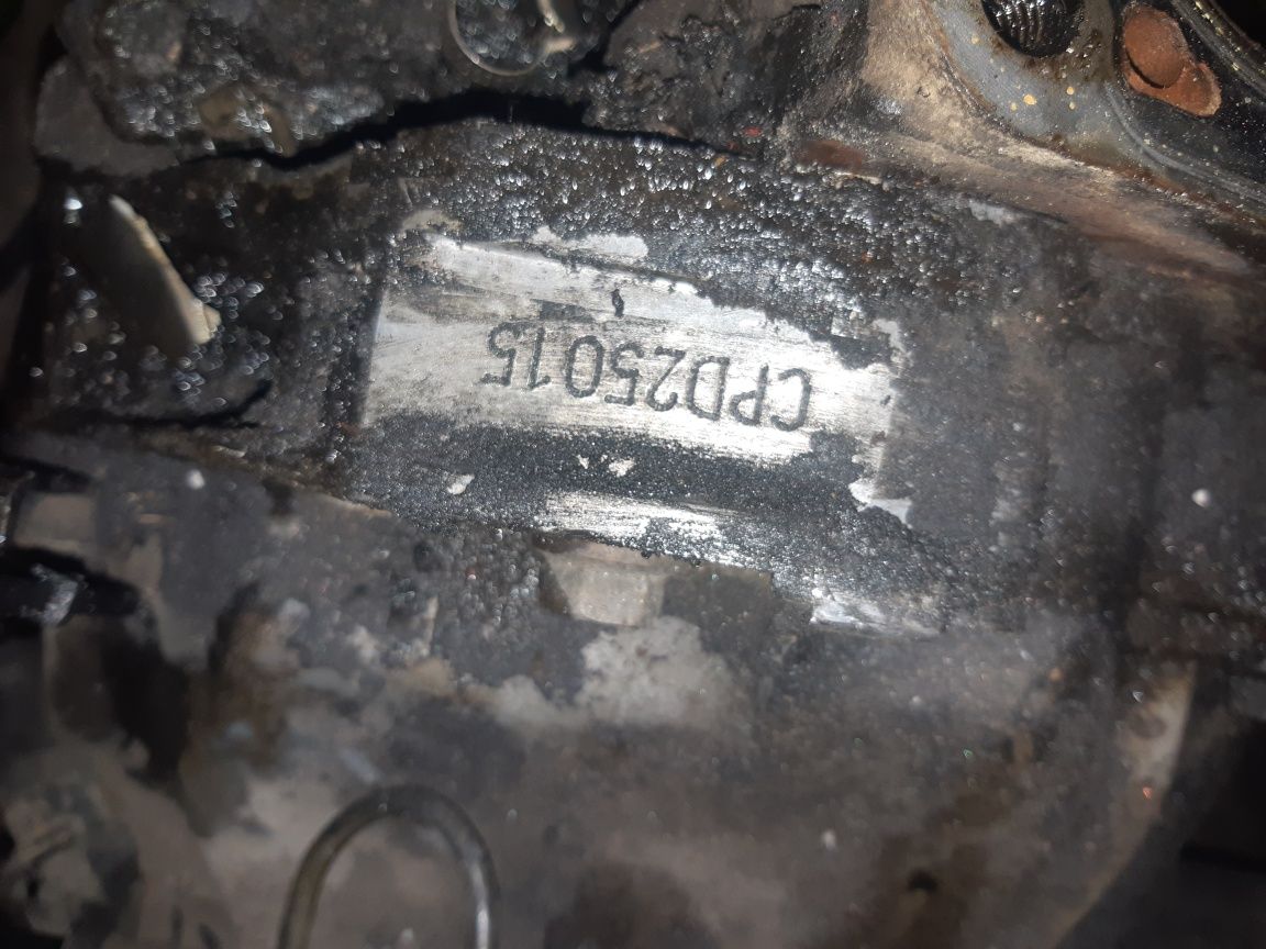 Skrzynia biegów CPD 1.8 passat b5 audi a4 b5