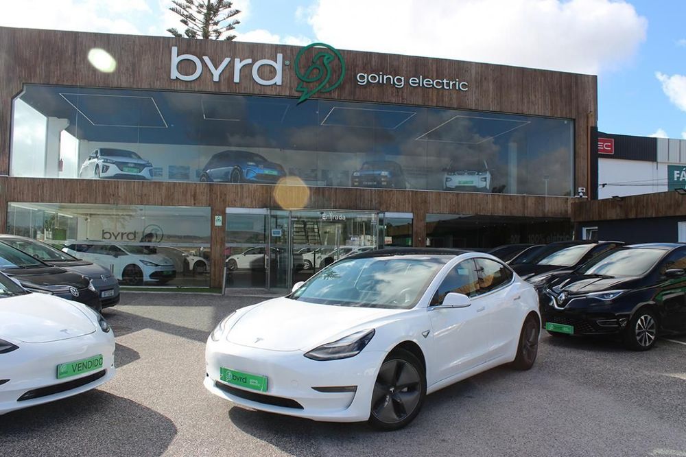 Tesla Model 3 Long-Range Dual Motor AWD