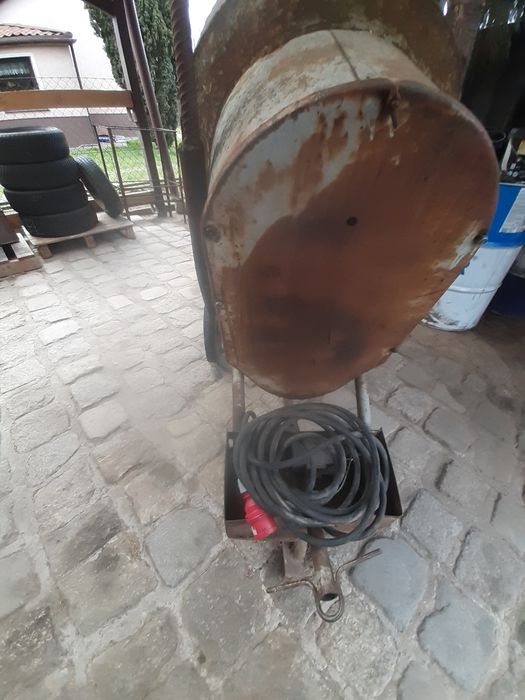 Betoniarka PRL 380 V