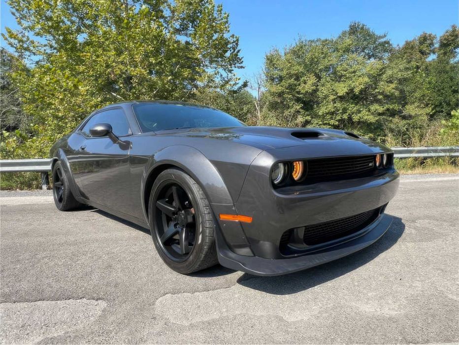 Dodge Challenger SRT Hellcat      2018