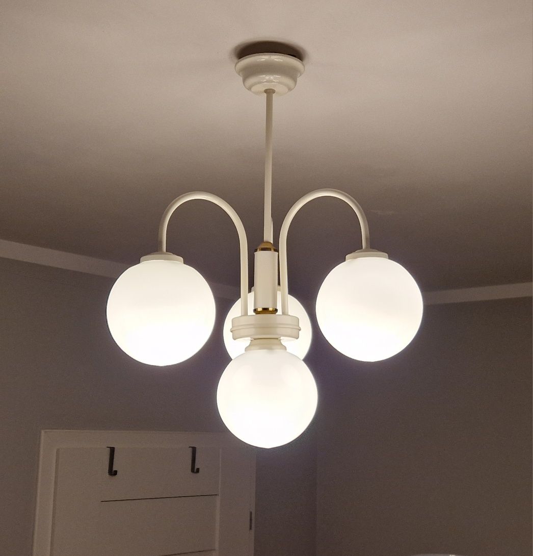 Żyrandol / lampa sufitowa biała