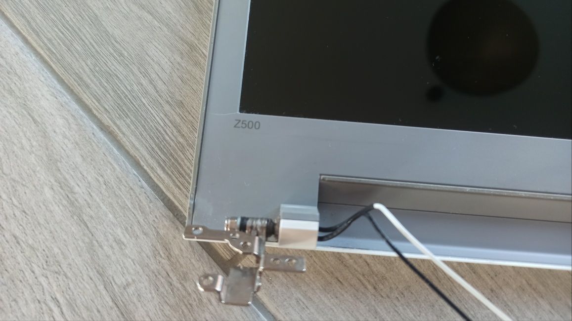 Lenovo z500 matryca, zawiasy, klapa kolor biały