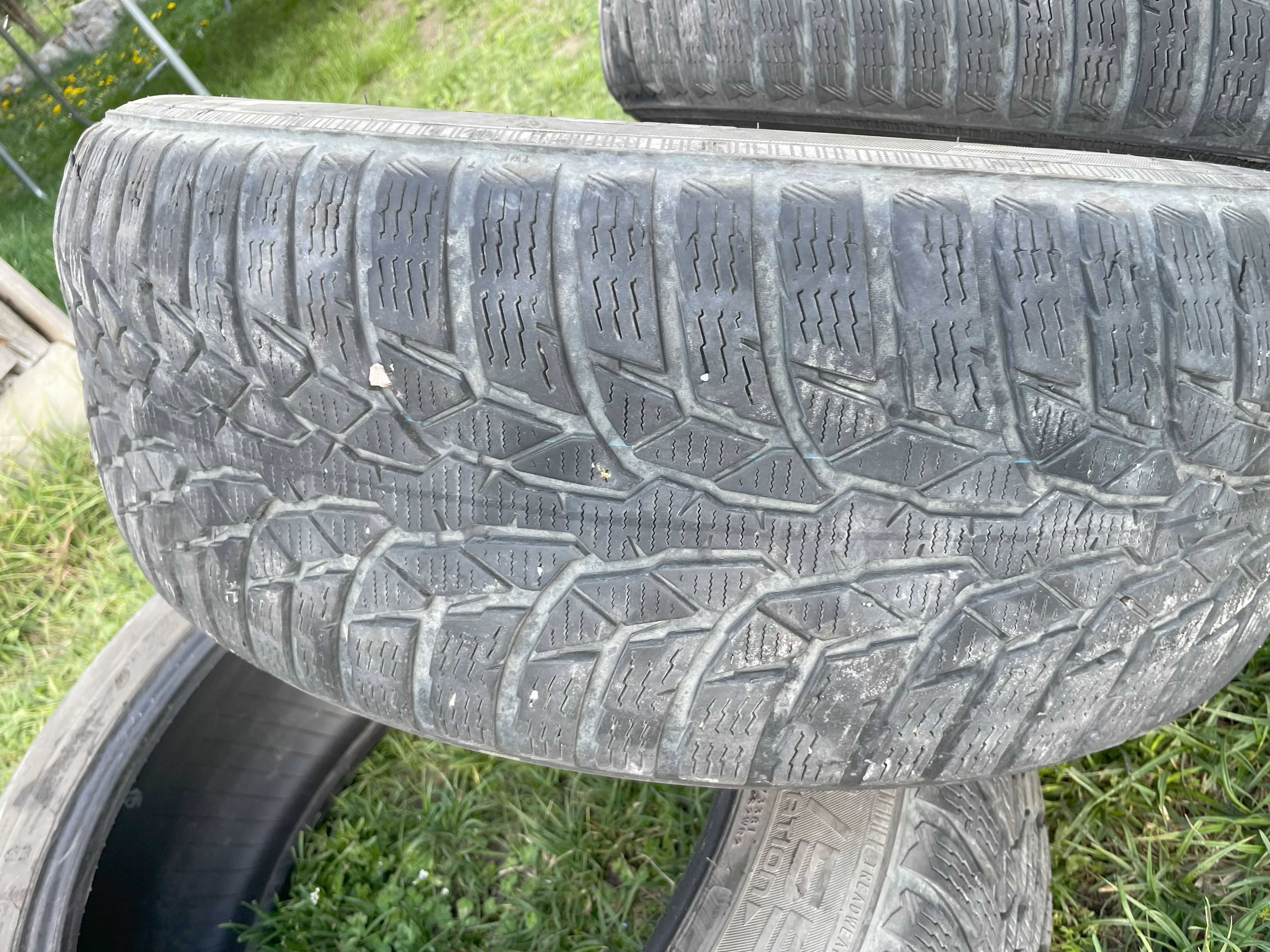 Opony Nokian zimowe R17 215/55 4szt